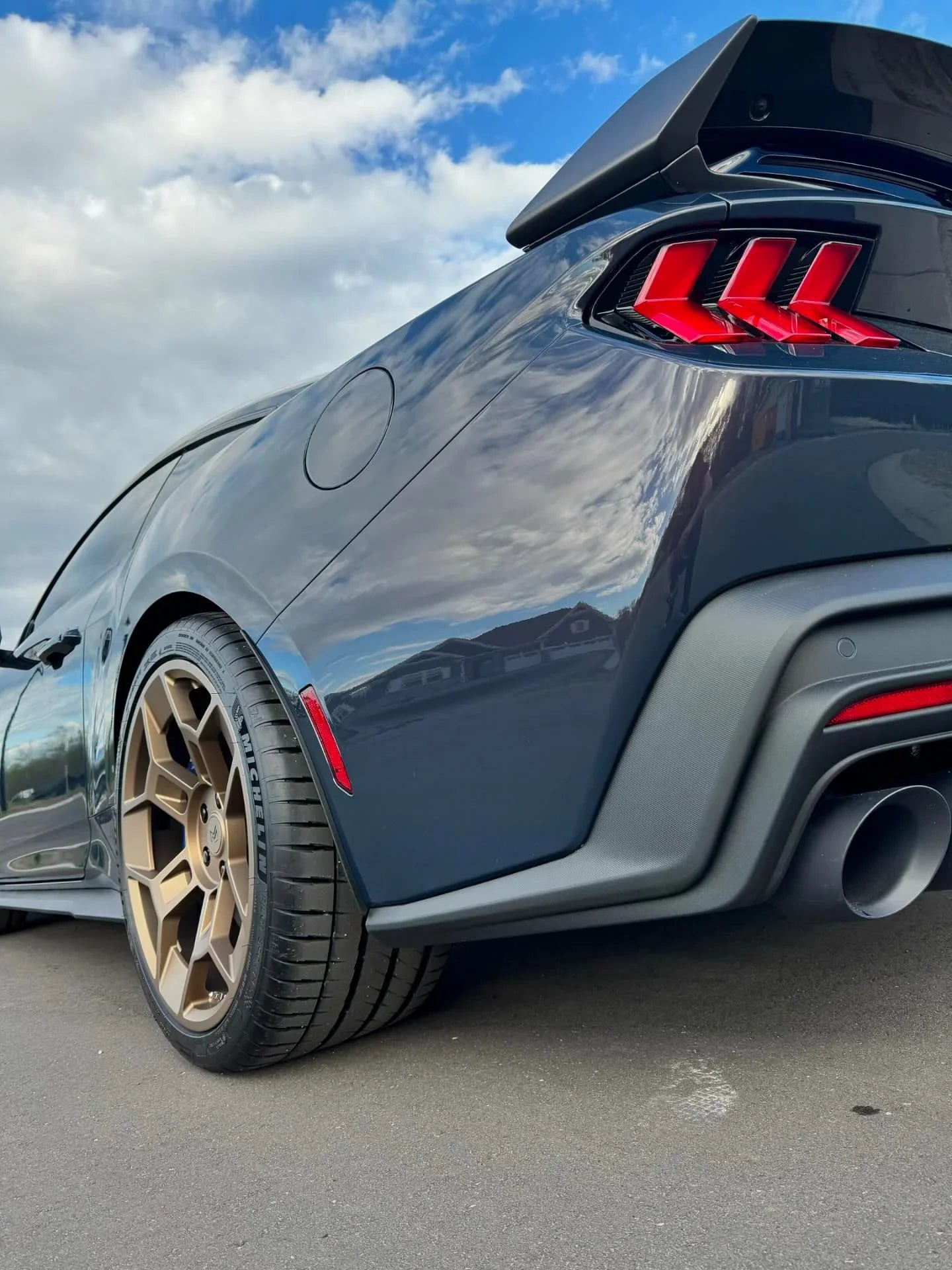 MM M17R Forged GTD Style wheels 20x10 / 20x11 for Ford Mustang GT, Dark Horse - Gem Motorsports