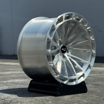 ALT RSL-8 Forged 21x9.5 / 21x10.5 wheels for Tesla Model Y Juniper