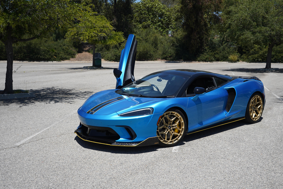 Pro shoot: McLaren GT on ALT RSL18 Satin Gold