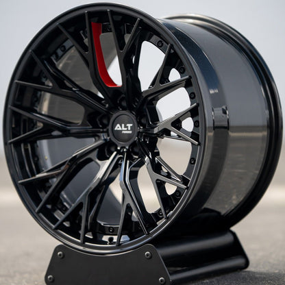 DL10 2 - Piece Forged wheels 21x9.5 / 21x10.5 for Tesla Model Y Juniper - Gem Motorsports