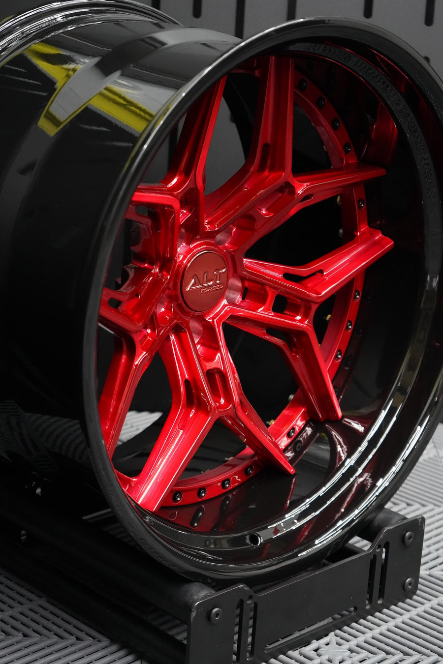 ALT Forged DL18 Polished Red