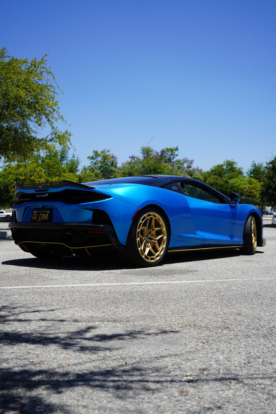 McLaren GT