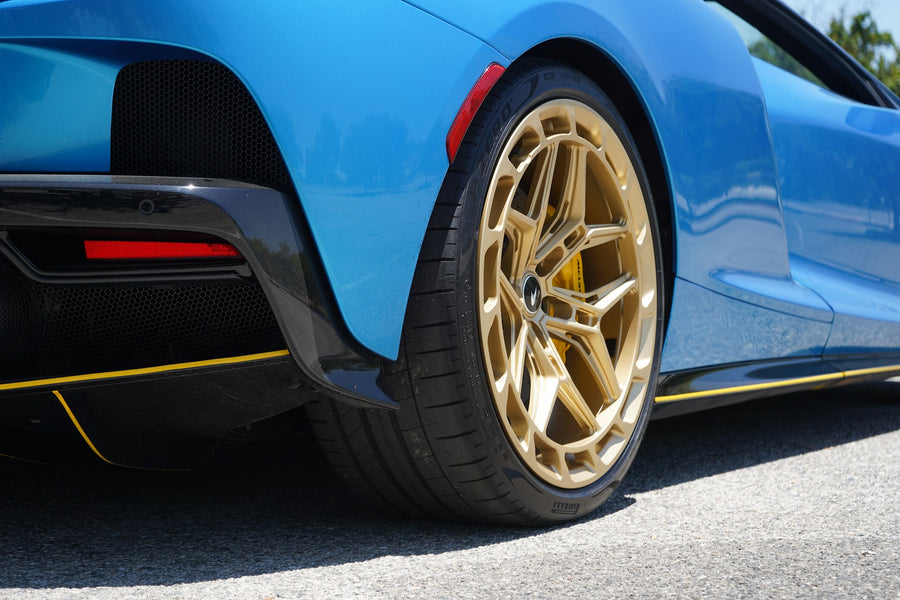 McLaren GT