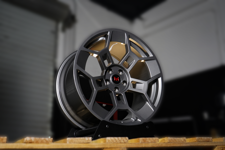 Modern Muscle RFM17 Gloss Gunmetal