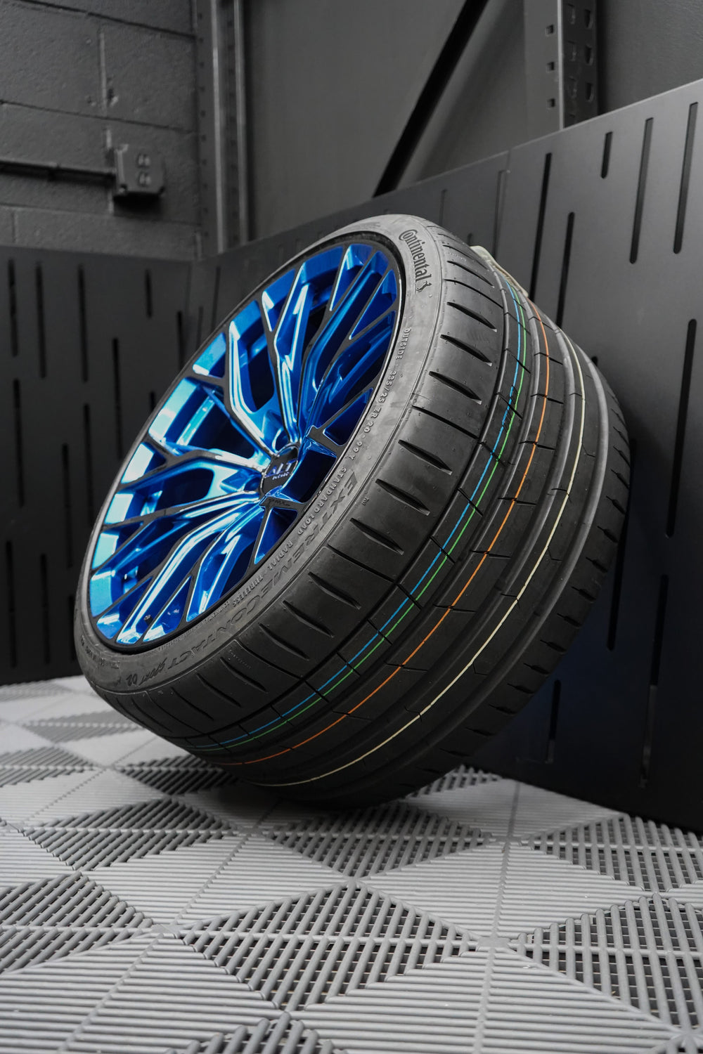 ALT10 Laguna Blue wheel and tire package
